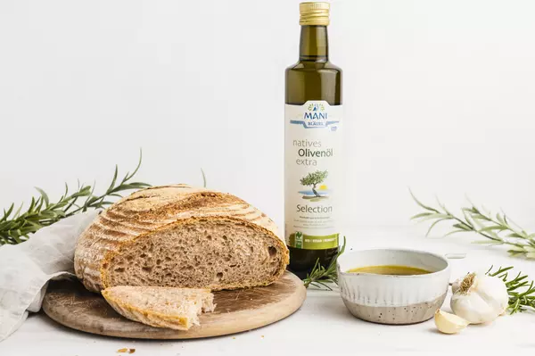 Sourdough bread with MANI olive oil